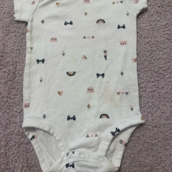 Baby Girl Bodysuit Bundle 6pc Carter’s Huggies 9 Months - Picture 5 of 13